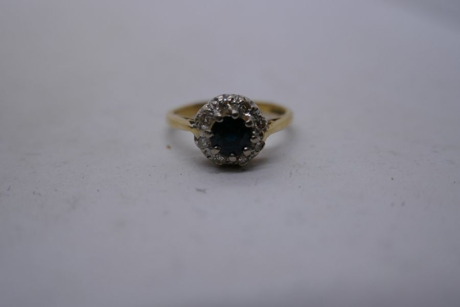 18ct Sapphire and diamond cluster ring, marked 8ct, size K/L, approx 3g - Image 4 of 8