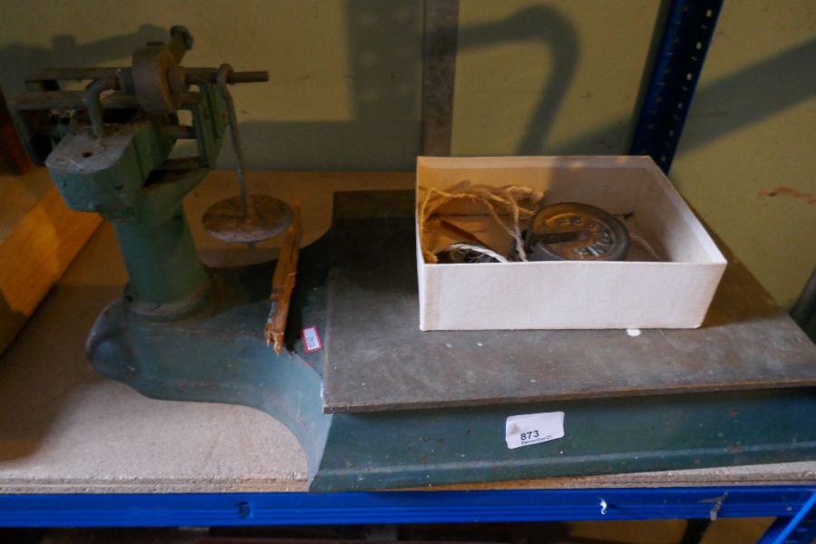 Set of green finished vintage weighing scales and some weights - Image 4 of 4