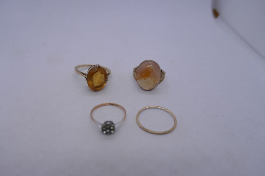 Four 9ct gold dress rings, to include citrine and hardstone example, various sizes, 9.6g approx - Image 4 of 6