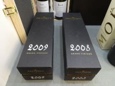 Moet & Chandon, 2 bottles of champagne 2008 & 2009 vintage, in fitted boxes