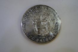 A silver Vasco Nunez de Balboa 1978 heavy coin. Large coin, weight approx 4.2 ozt