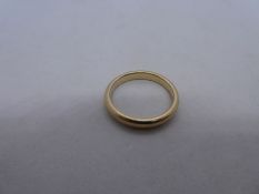 9ct yellow gold wedding band, marked 375, 2.6g approx