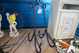 Small metal easel