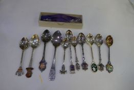 A silver 'King David' spoon with figure on the end. Hallmarked London 1977 C J Vander Ltd. Also wit