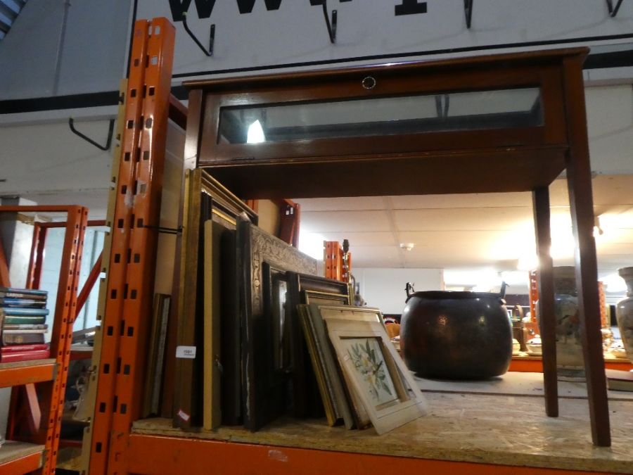 A modern table display cabinet with key and a selection of pictures and prints - Image 2 of 2