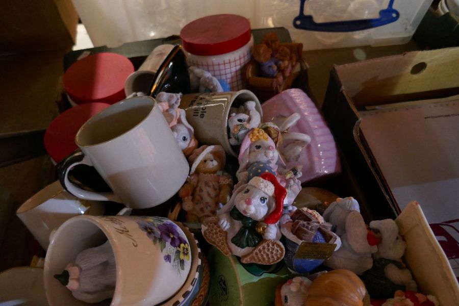 Box of mixed models, ceramics including bunnies, commemorative ware etc. - Image 4 of 5