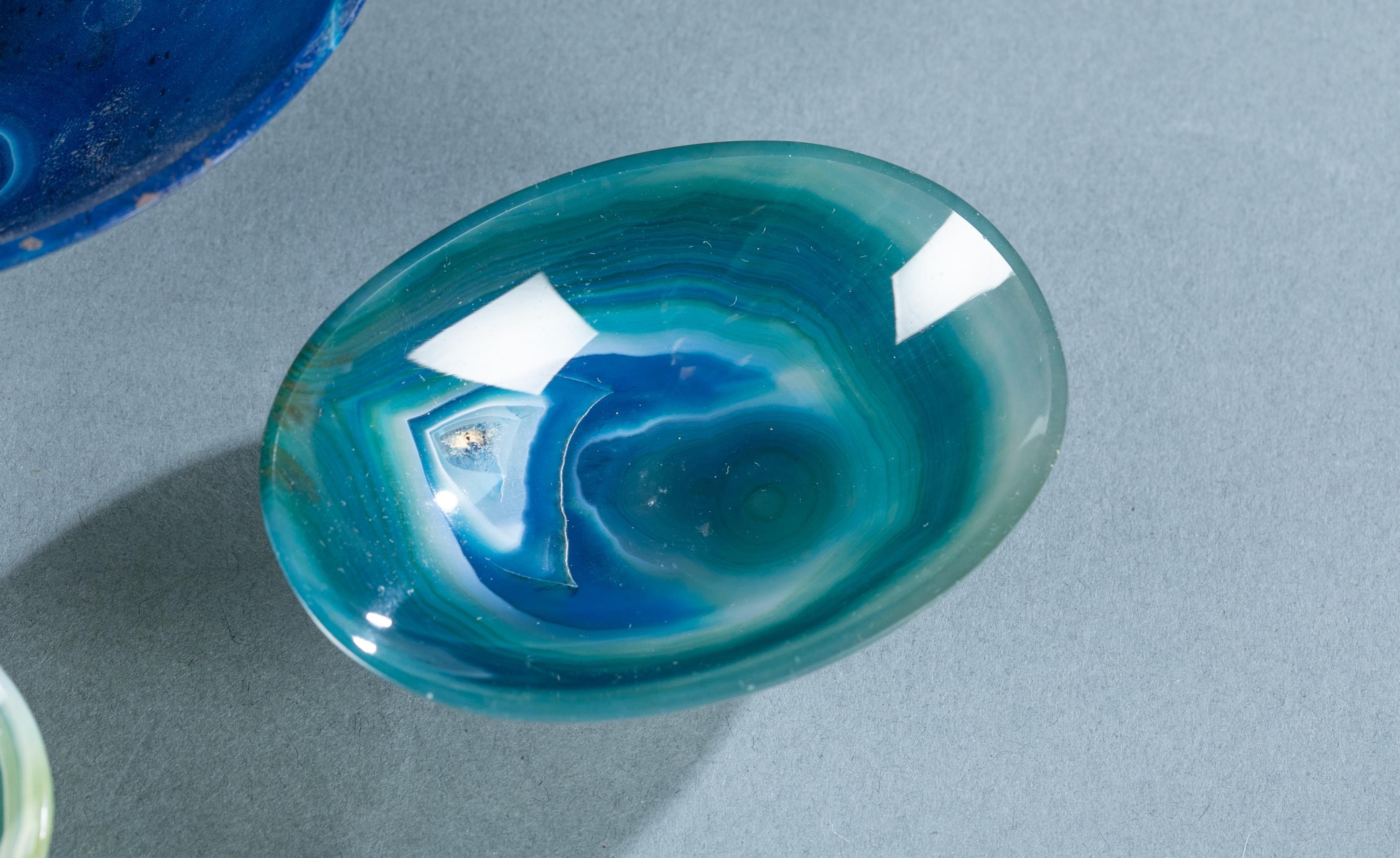 4 Blue agate plates. - Image 2 of 7