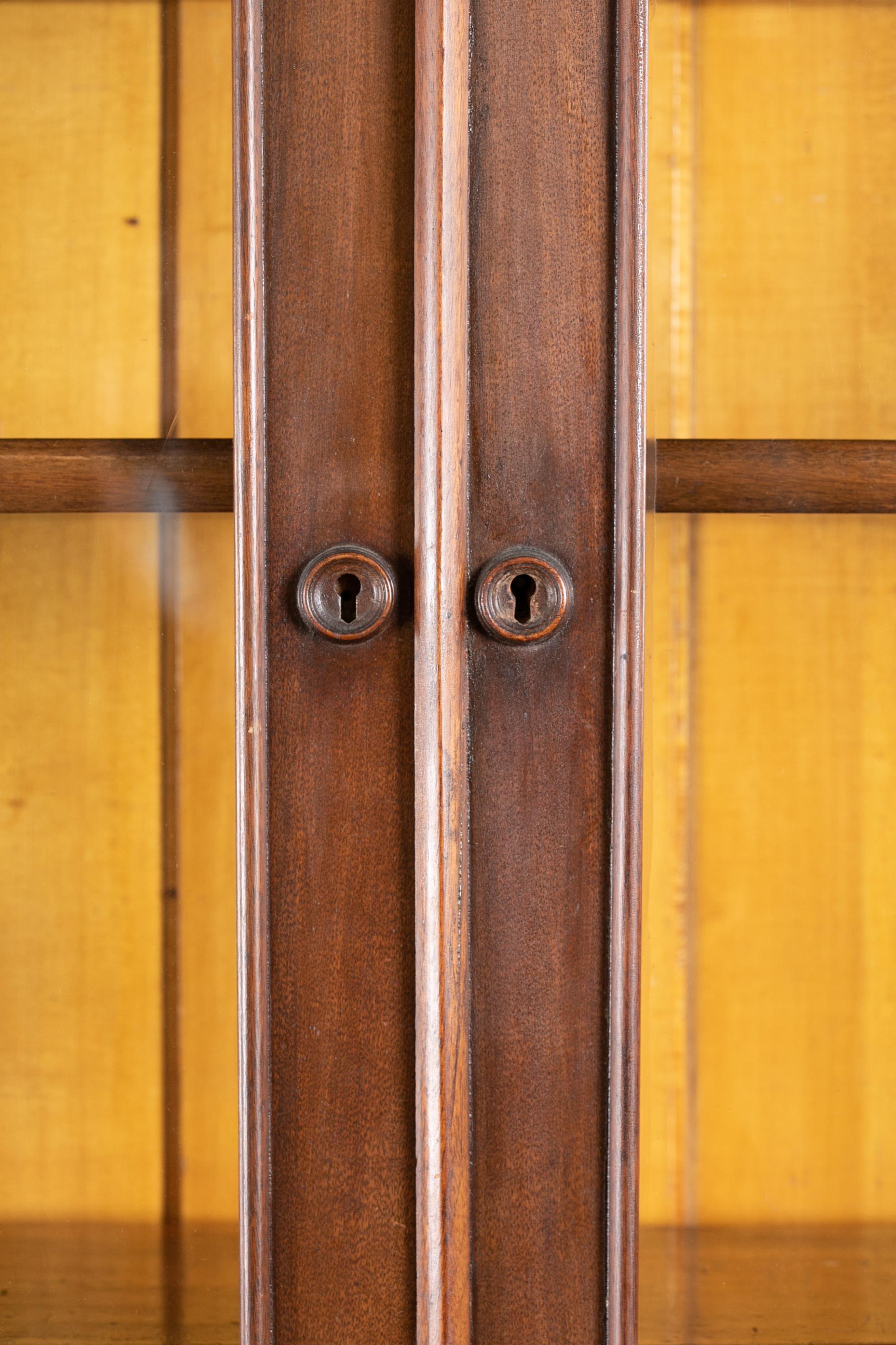 American walnut secretary bookcase, 19th c. - Image 4 of 10