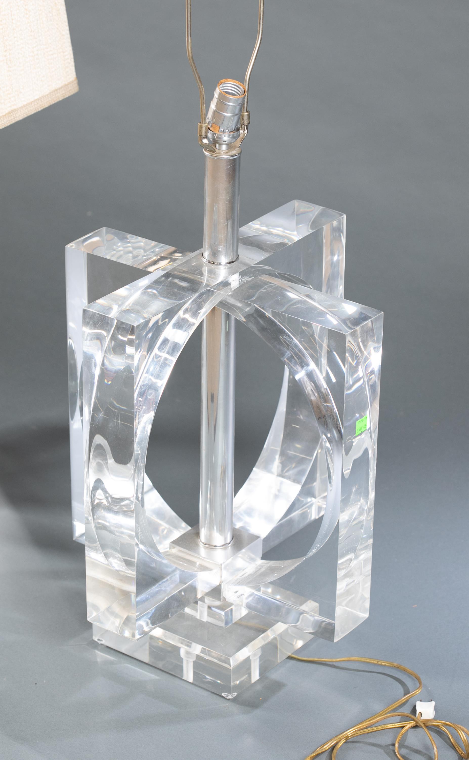 Pair of Modernist Lucite acrylic lamps. - Image 3 of 3