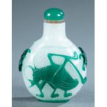 Chinese Peking glass w/ snowflake snuff bottle.
