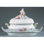 Meissen porcelain tureen, 18th c.