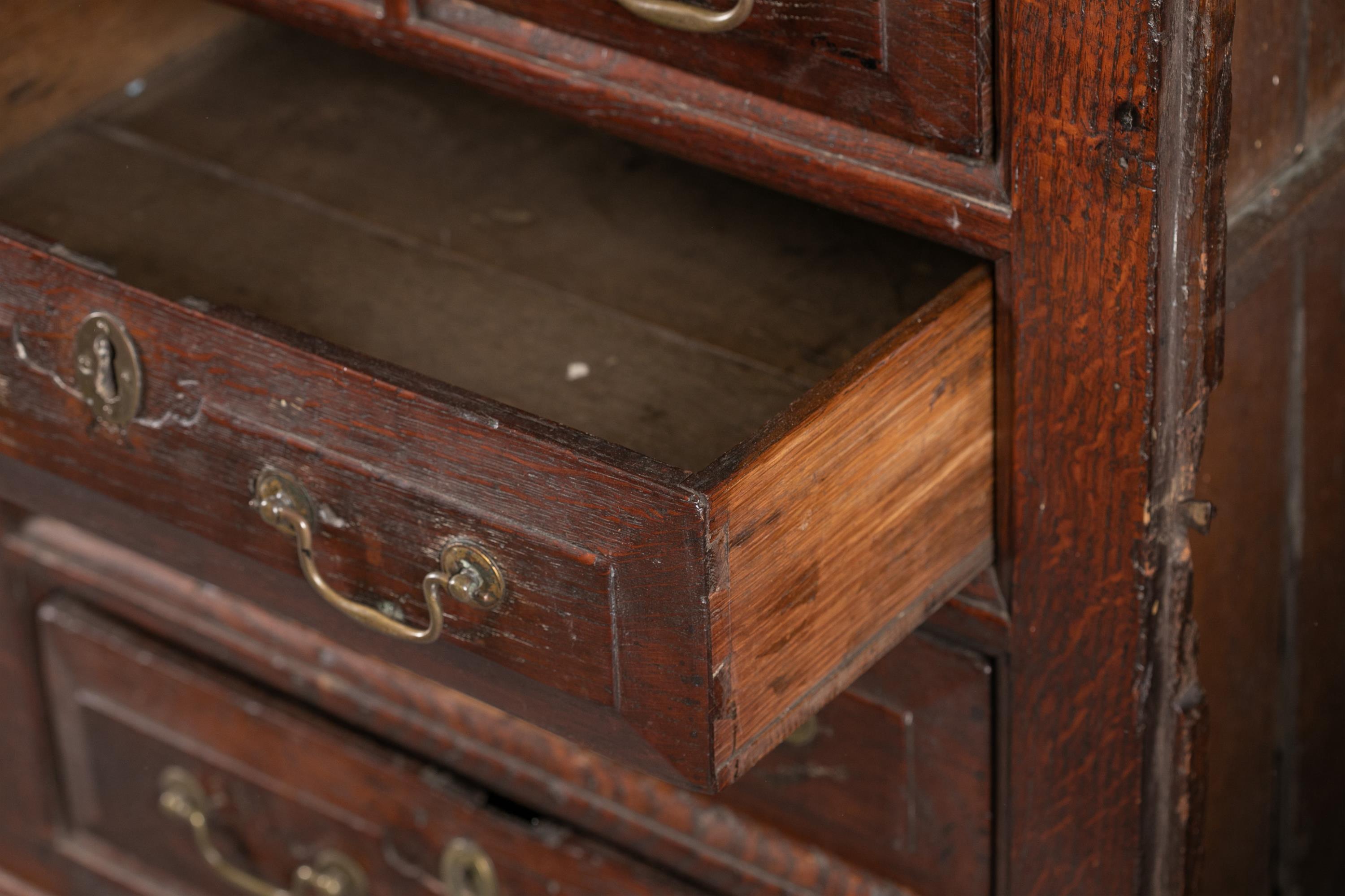 Welsh oak dresser or cupboard, 19th c. - Image 4 of 5