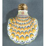 Chinese painted porcelain snuff bottle, 20th c.