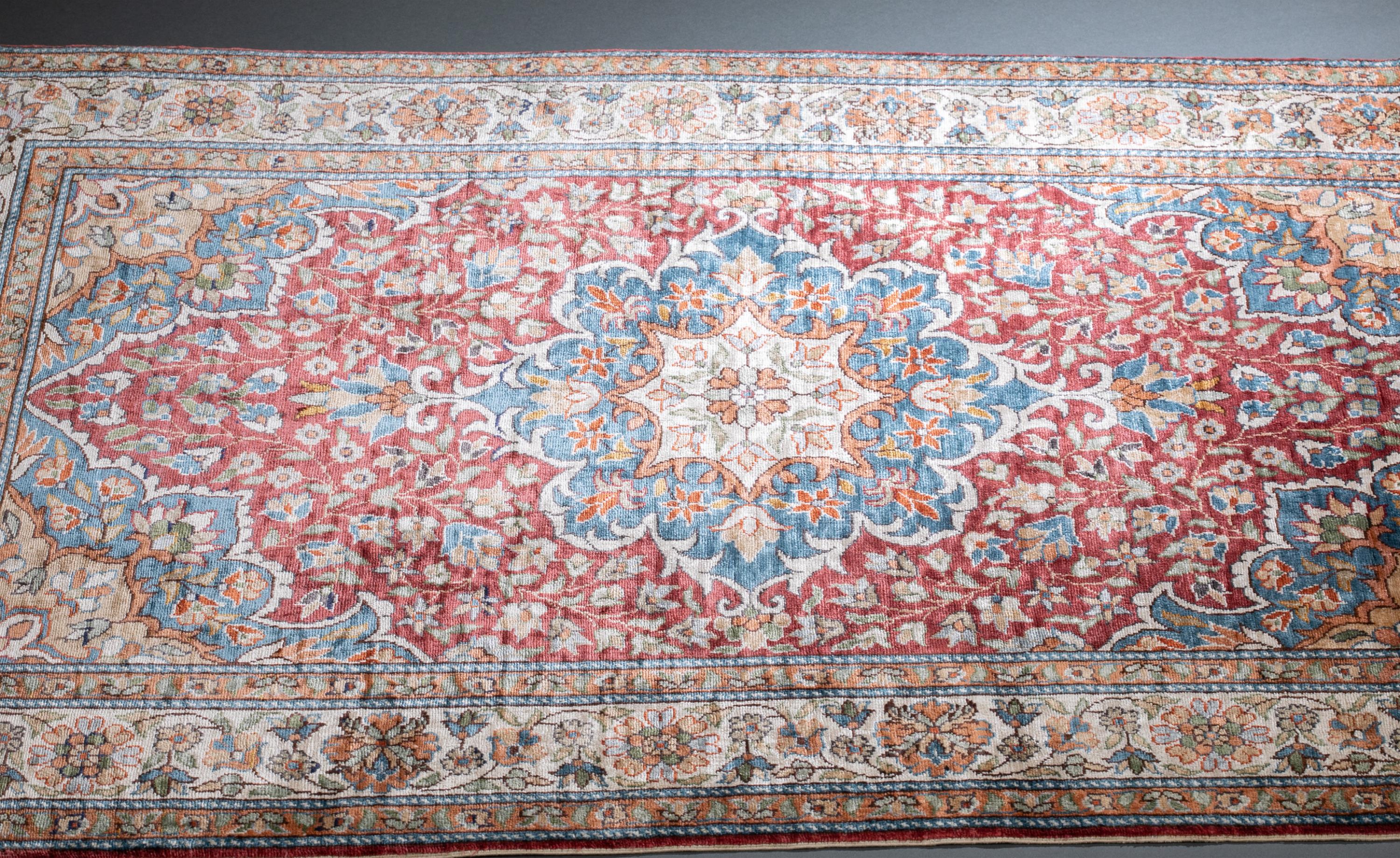 Turkish Hereke rug, 20th c. - Image 2 of 5