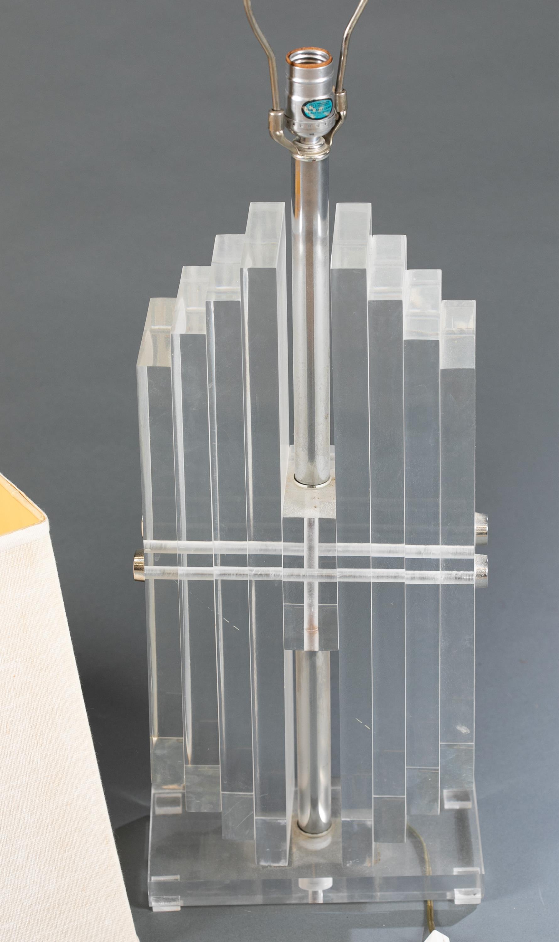 2 Hollywood Regency Bauer Lucite acrylic lamps. - Image 3 of 7