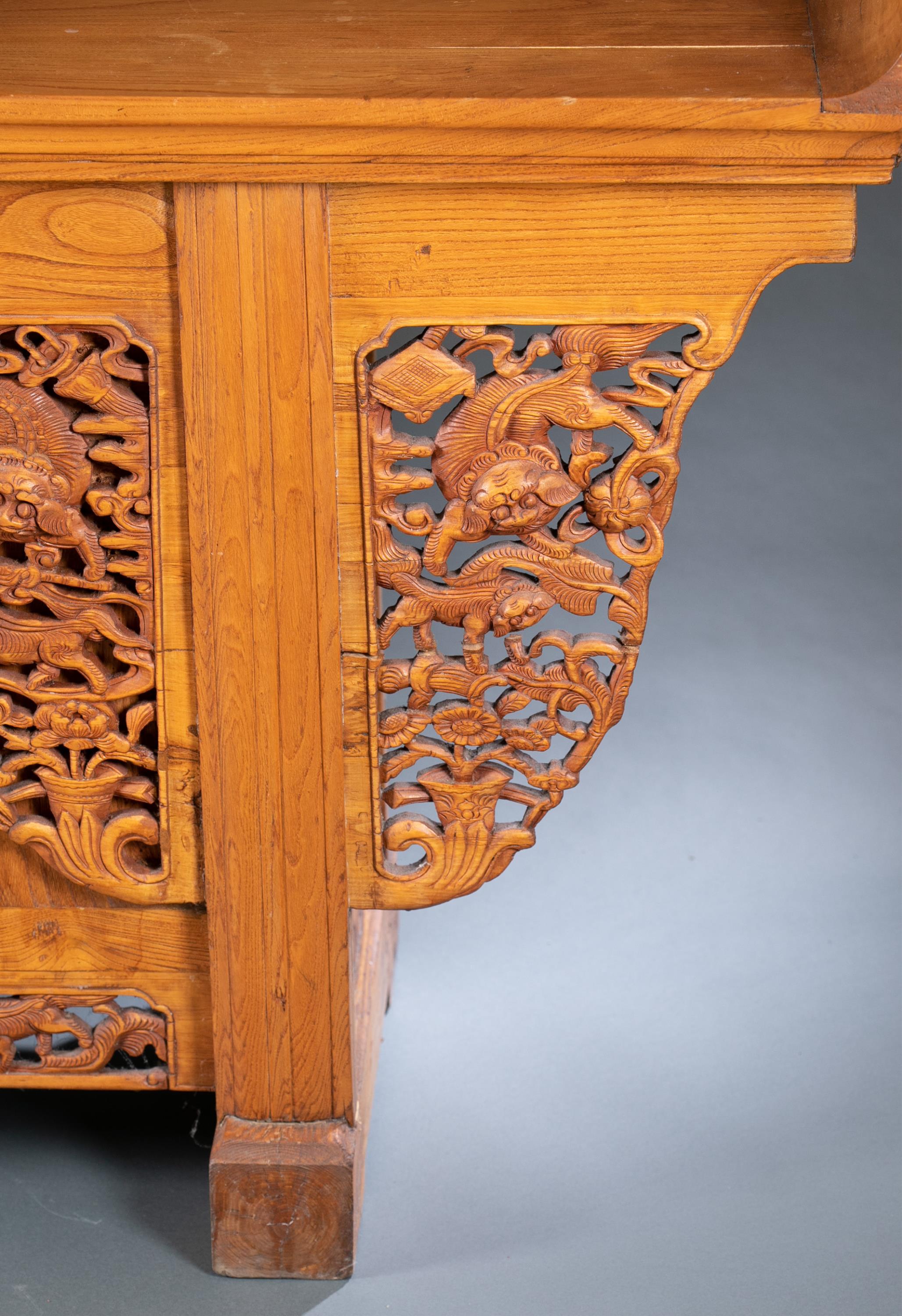 Chinese alter coffer, 20th c. - Image 3 of 6