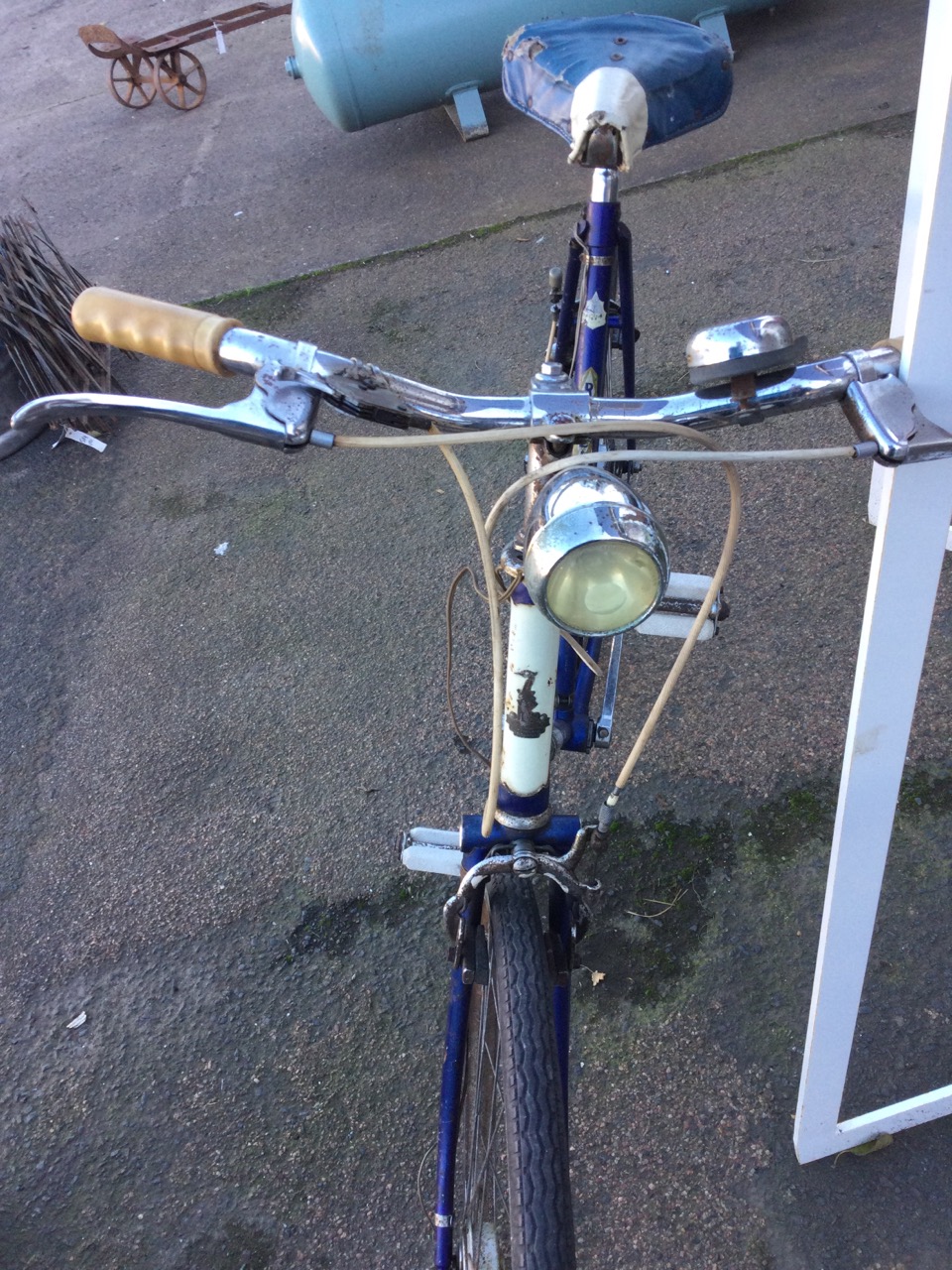 A 70s Raleigh Trent ladies bicycle with sprung seat, lights, three-speed gears, cable brakes, etc. - Image 2 of 3