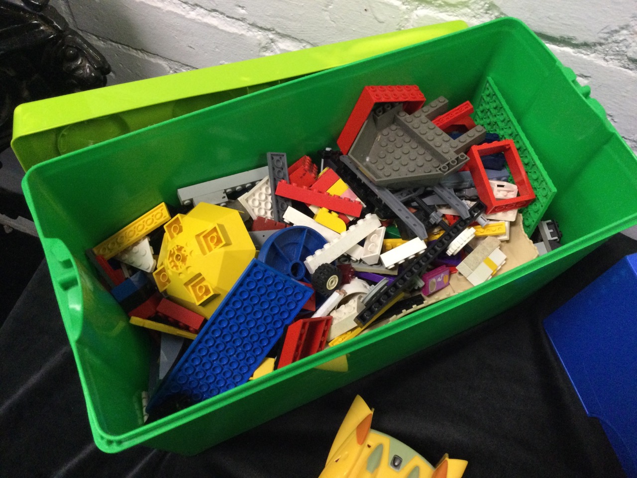 Two boxes of Lego/Duplo; and three Star Wars spaceships. (A lot) - Image 2 of 3