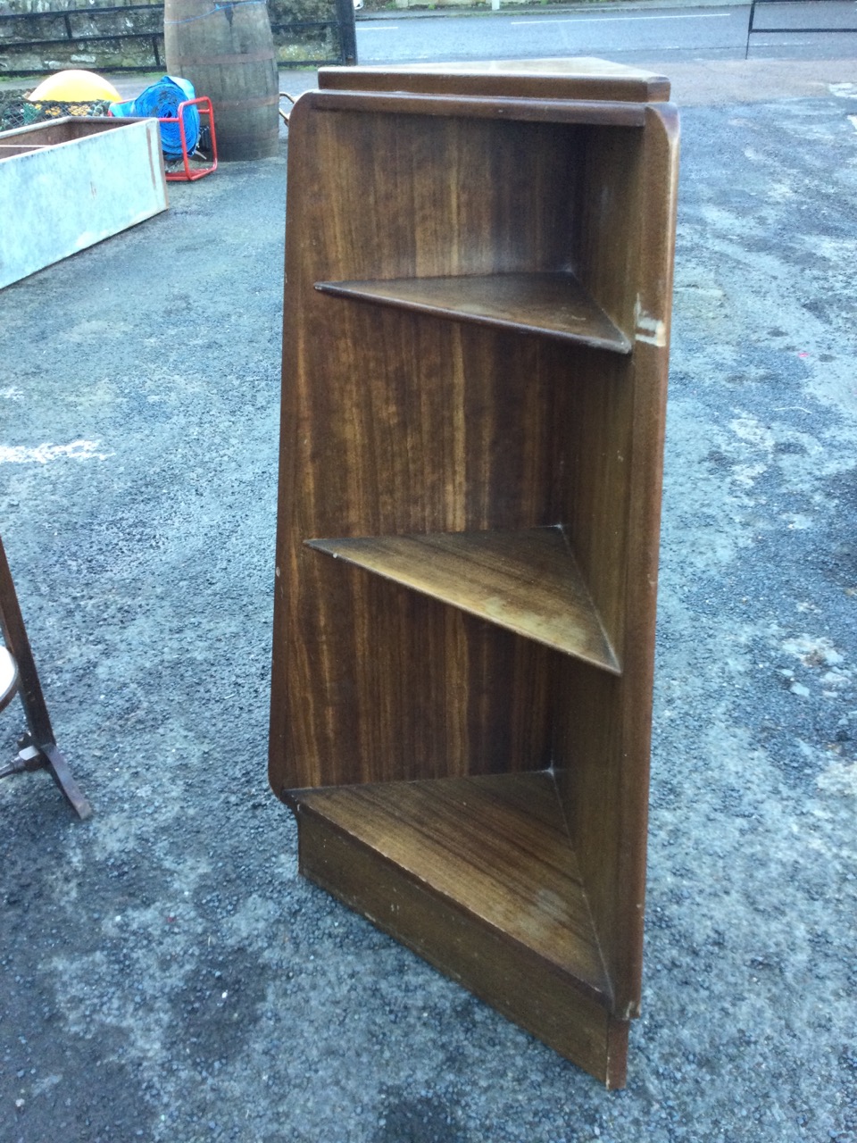 A 60s tapering mahogany corner unit with three graduated shelves; and an oak cakestand with arched - Image 3 of 3