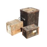 A square bomb box, the rounded wood case with rope handles designed to take four tail bombs - 19.