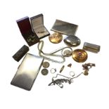 Miscellaneous jewellery including a 9ct gold chain, a 9ct gold Victorian brooch, compacts, a locket,