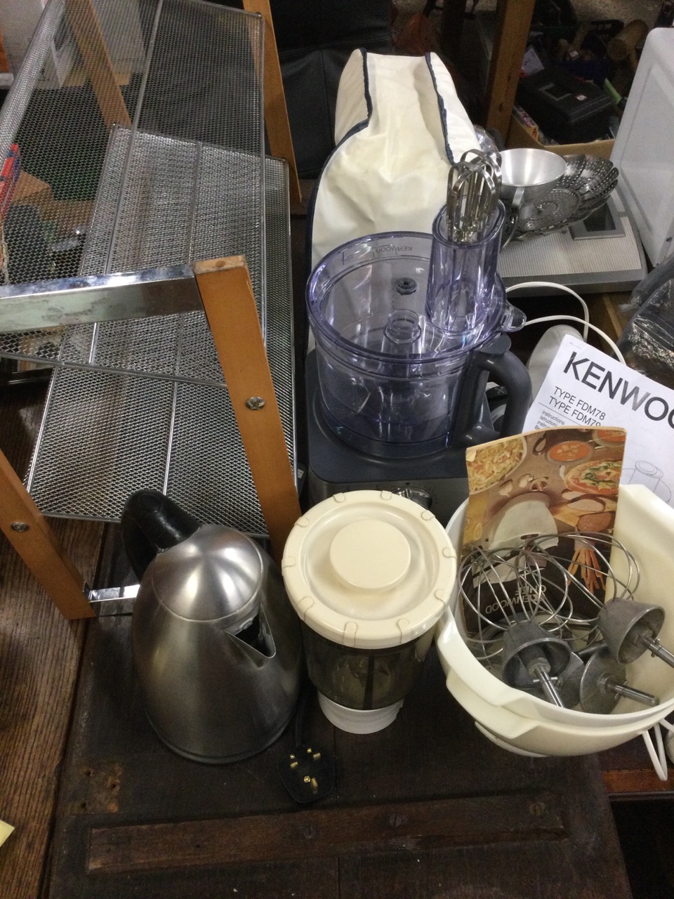 Miscellaneous electrical kitchen appliances including a Kenwood chef with attachments, a - Image 3 of 3