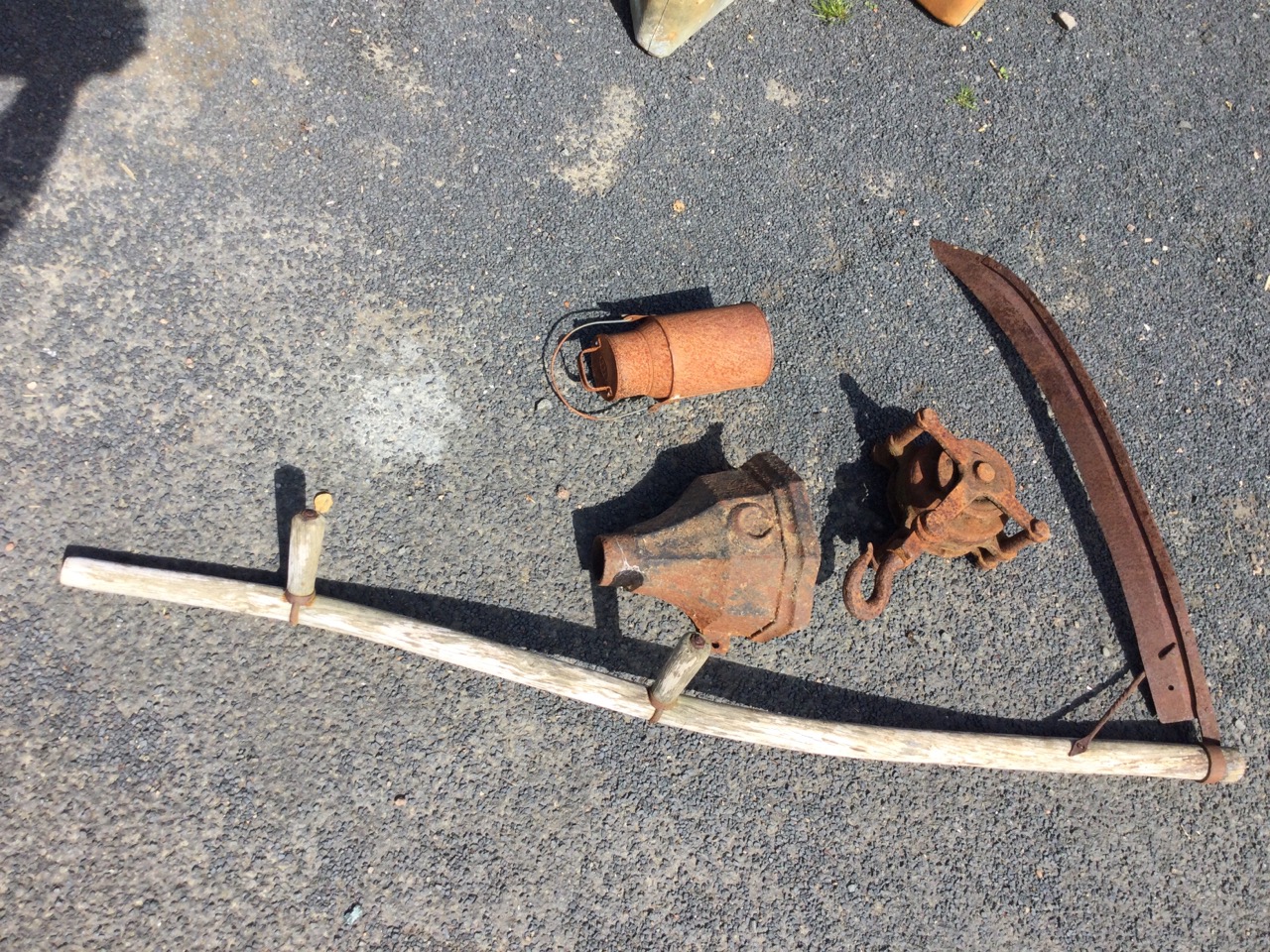 An antique scythe with shaped tapering ash shaft; a cast iron rainwater gutter hopper with Percy - Image 2 of 3