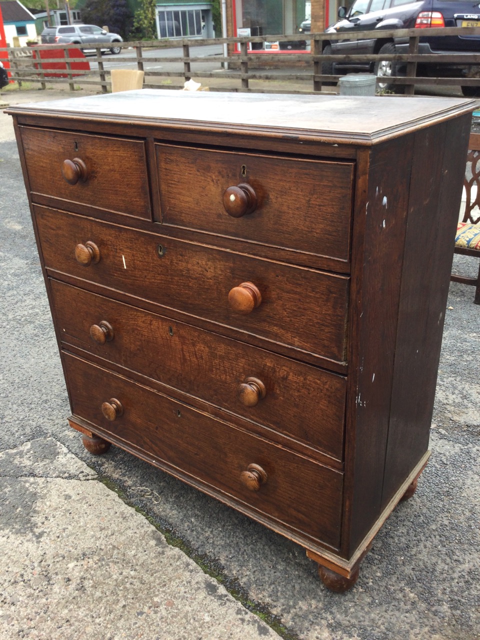A nineteenth century country oak chest of drawers, with rectangular moulded top above two short - Bild 3 aus 3