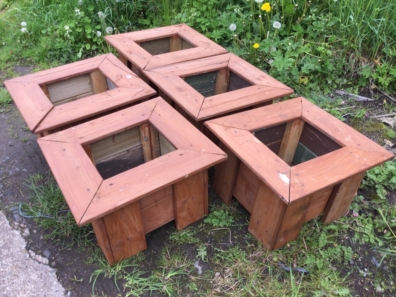 Five stained pine square plant boxes with flat rims - unused. (18in x 19.75in x 12.25in) (5) - Image 3 of 3