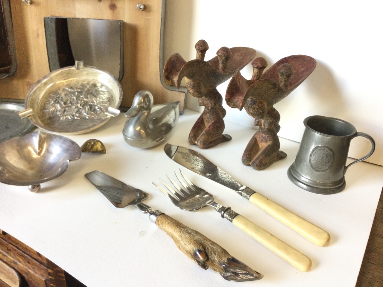 Miscellaneous metalware including an illuminated letter H, a pewter duck box, a pair of Victorian - Bild 2 aus 3