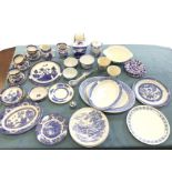 Miscellaneous blue & white ceramics including a Booths willow pattern part teaset, Chinese tea