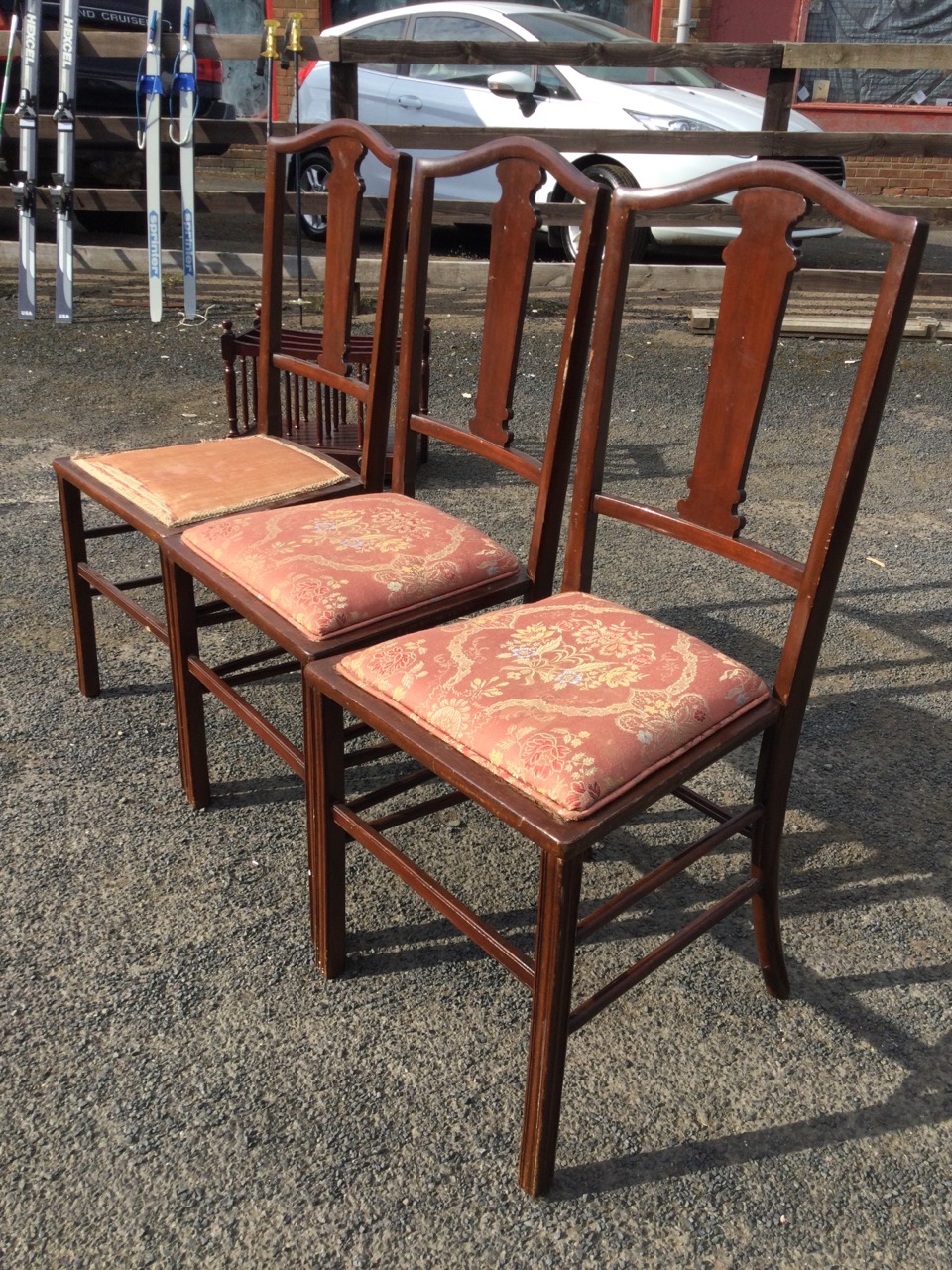 A set of three Edwardian mahogany bedroom chairs having arched backs and shaped splats above - Image 2 of 3