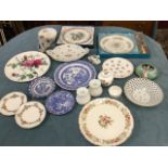 Miscellaneous ceramics including boxed Coalport & Worcester platters, a Meissen style oval bowl, a