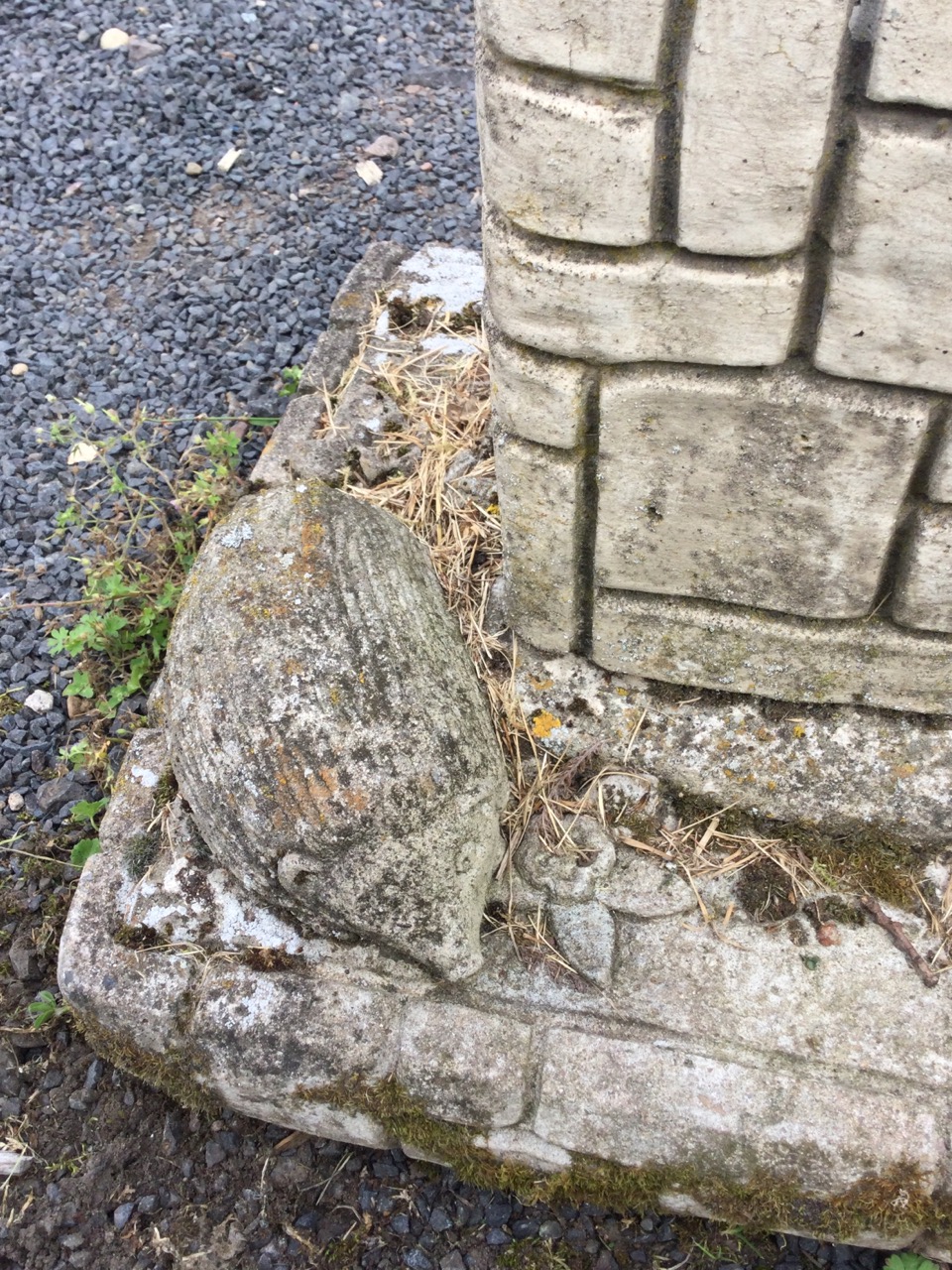 A bronze sundial on composition stone faux-brick column cast with ivy & squirrel, the octagonal Time - Image 3 of 3