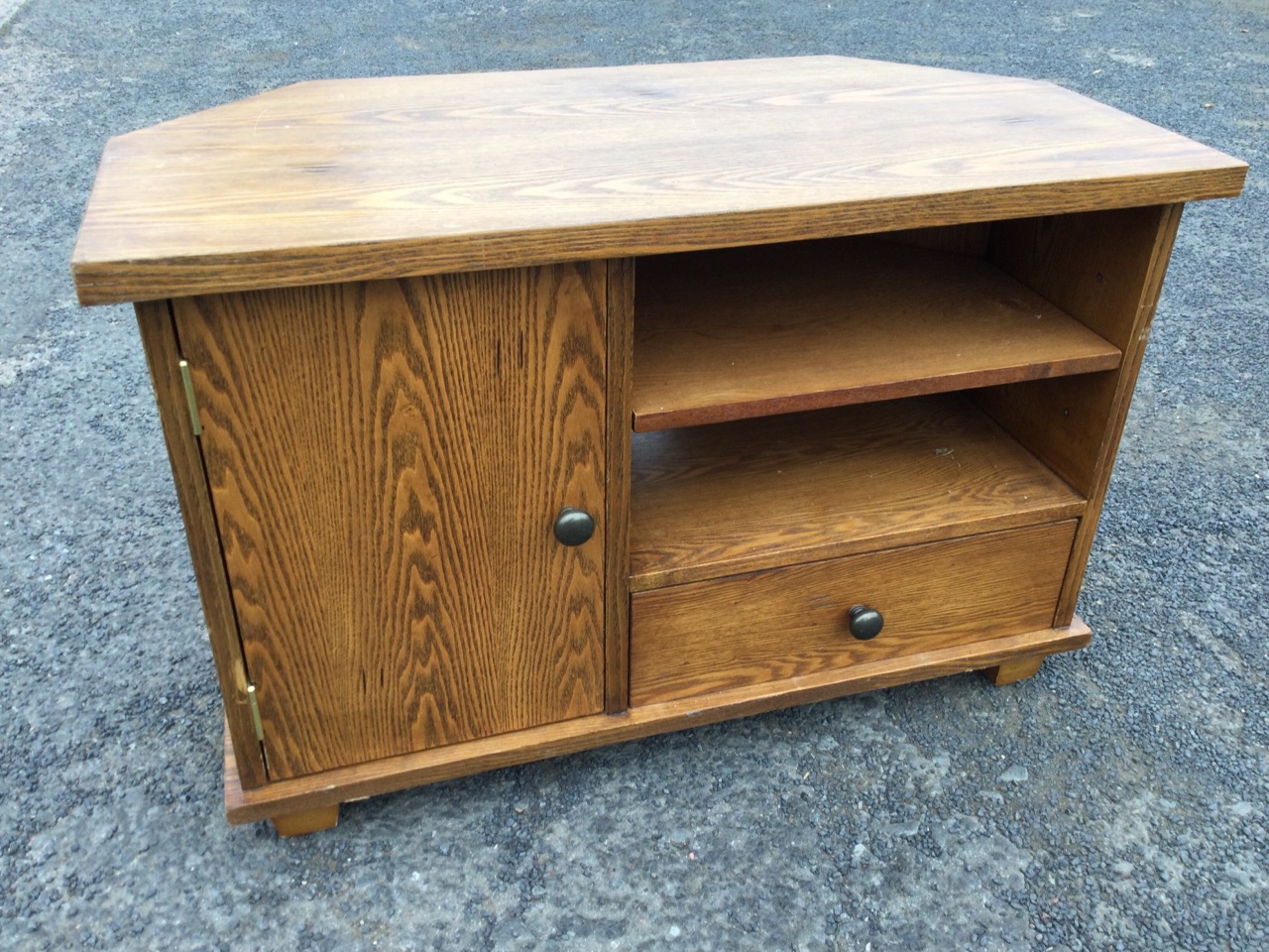 A contemporary oak side table with thick dowelled top above a frieze drawer, raised on rectangular - Image 2 of 3