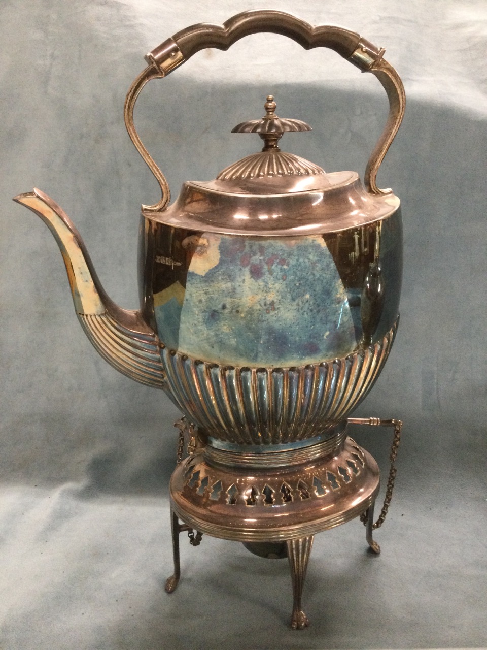 A small Victorian foliate engraved tea kettle on stand with burner, the ball shaped hinged pot on - Image 3 of 3