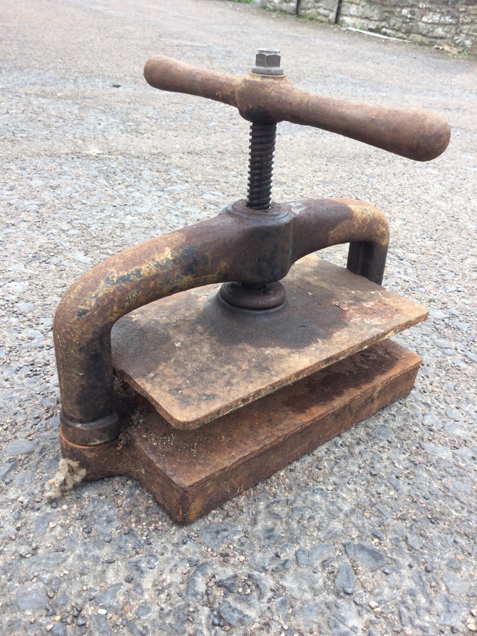 A Victorian rectangular cast iron press with screw mechanism and shaped swinging handle. (19in) - Image 3 of 3