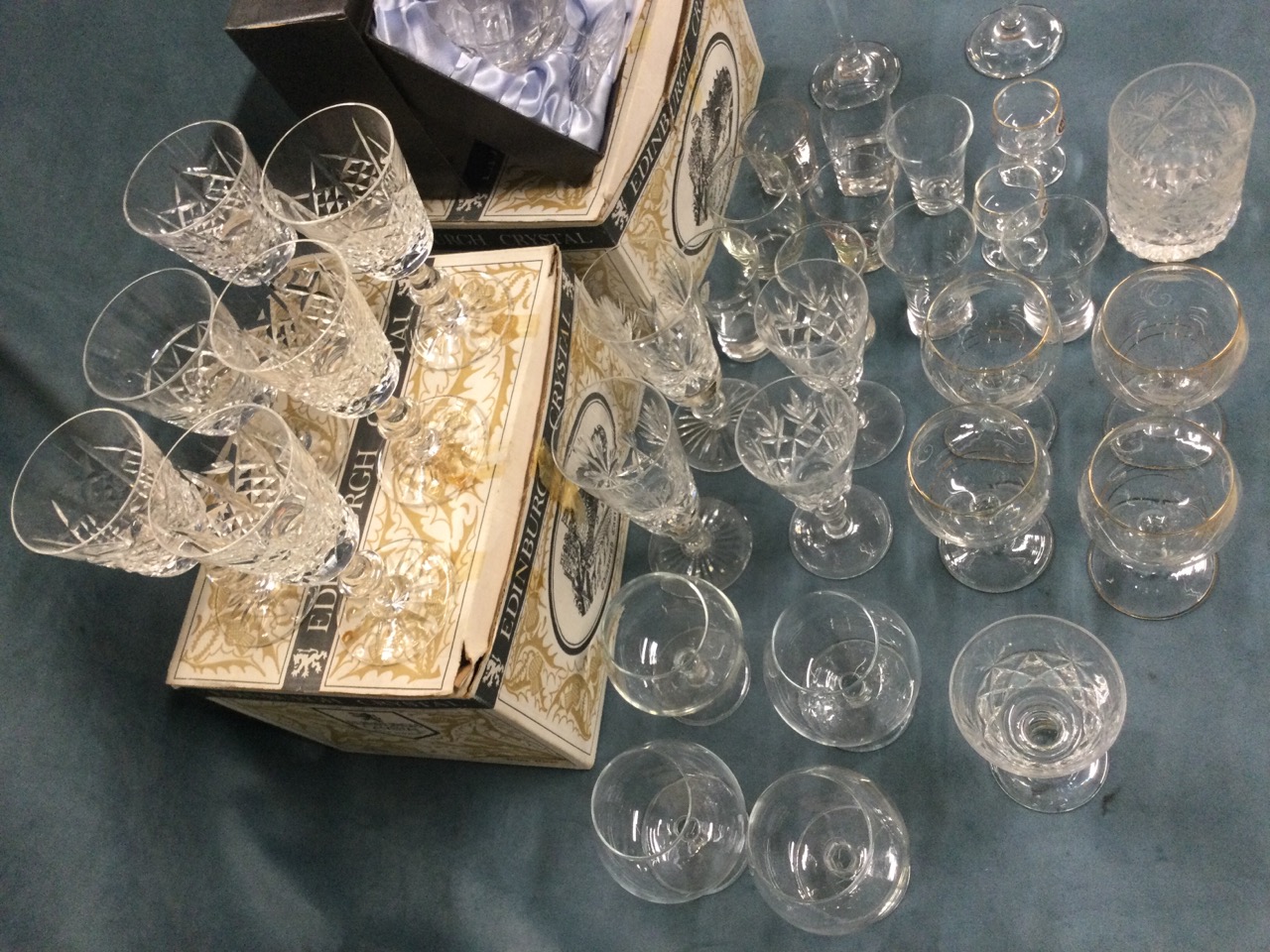 Miscellaneous drinking glasses and a decanter, including some boxed Edinburgh crystal wine - Image 3 of 3