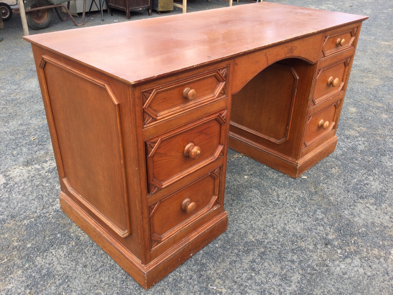 An oak kneehole desk by Smallbone, with rectangular top above an arched frieze apron and two - Image 3 of 3