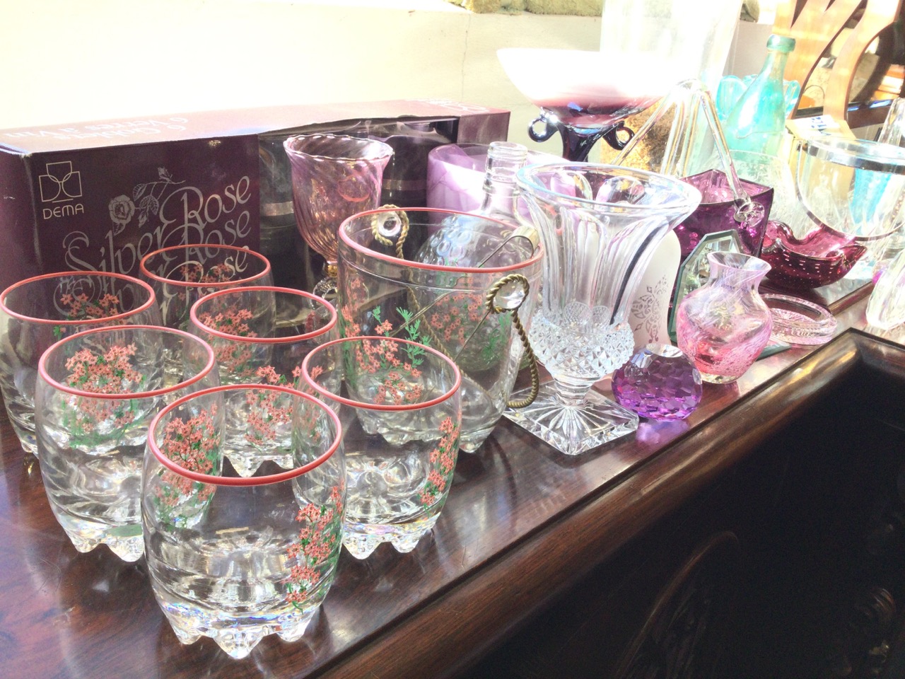 Miscellaneous glass including a pair of cut tankards, vases, Murano, trinket boxes, jam jars, art - Image 2 of 3