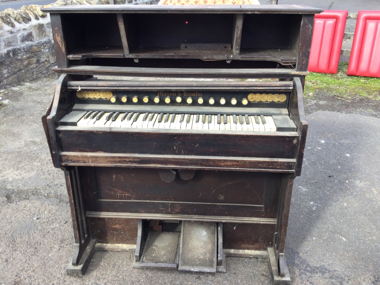 An American harmonium by Mason & Hamlin of Boston with three compartments above a five octave - Image 2 of 3