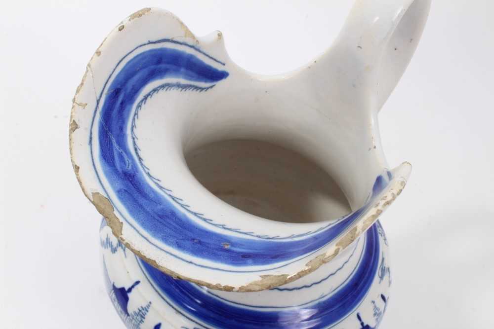 19th Century tin glazed pottery jug with blue and white chinoiserie decoration - Image 7 of 13