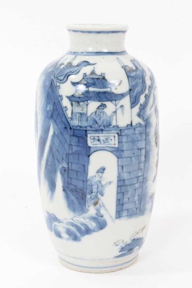 Chinese blue and red Kangxi vase