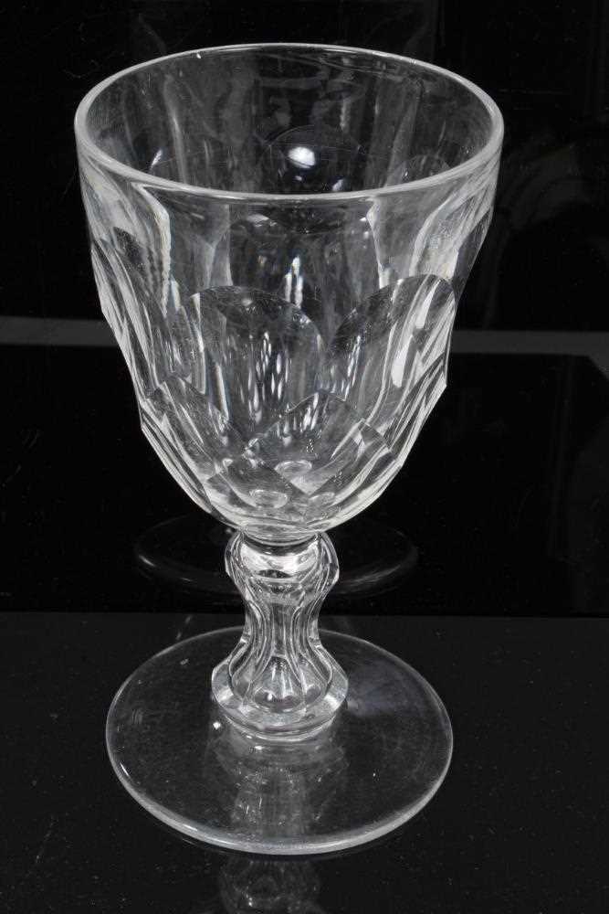 Set of four antique Georgian cut glass goblets, with facet-cut round funnel bowls, and facet-cut wai - Image 3 of 5