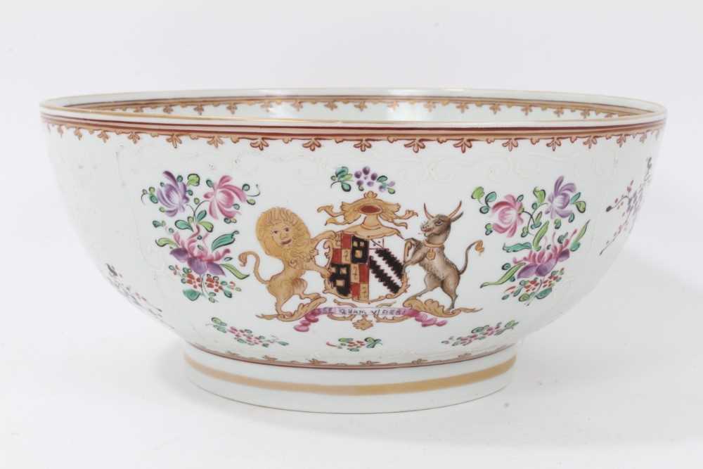 Late 19th century Samson porcelain armorial bowl