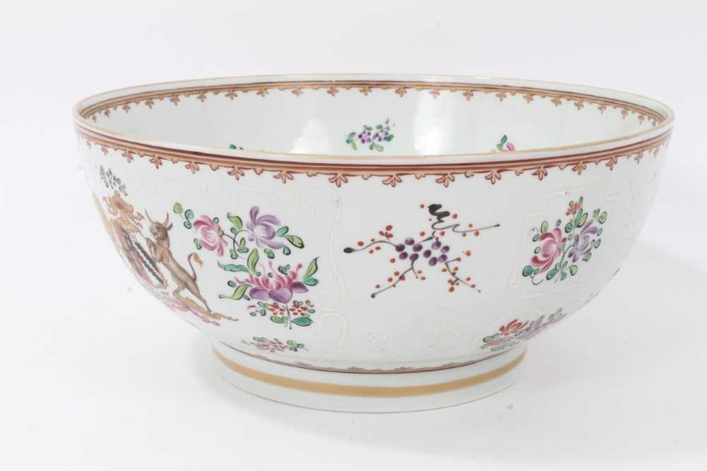 Late 19th century Samson porcelain armorial bowl - Image 2 of 8