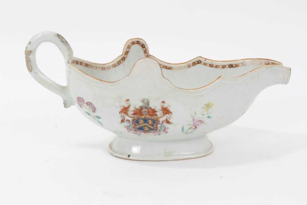 Antique 18th century Chinese famille rose Armorial porcelain sauce boat, the armorial painted on bot - Bild 3 aus 12