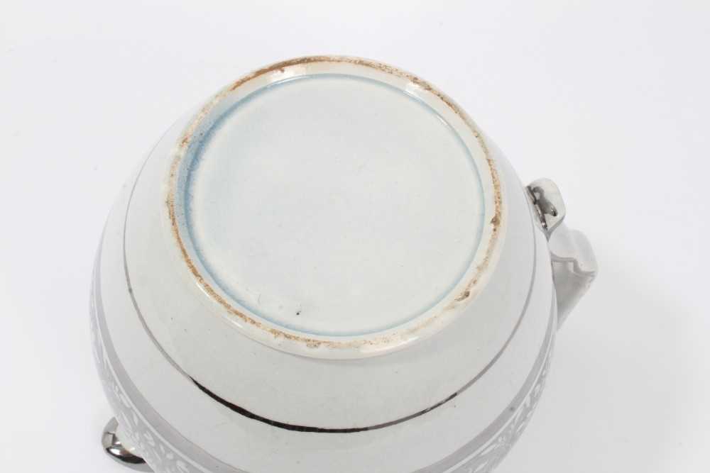 Pearlware glazed silver resist jug, c.1810-20 - Image 5 of 6