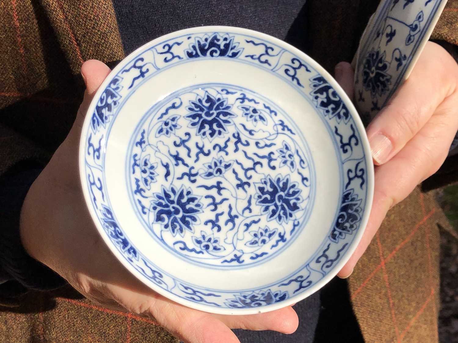 Pair of Chinese Guangxu blue and white saucer dishes - Bild 20 aus 27