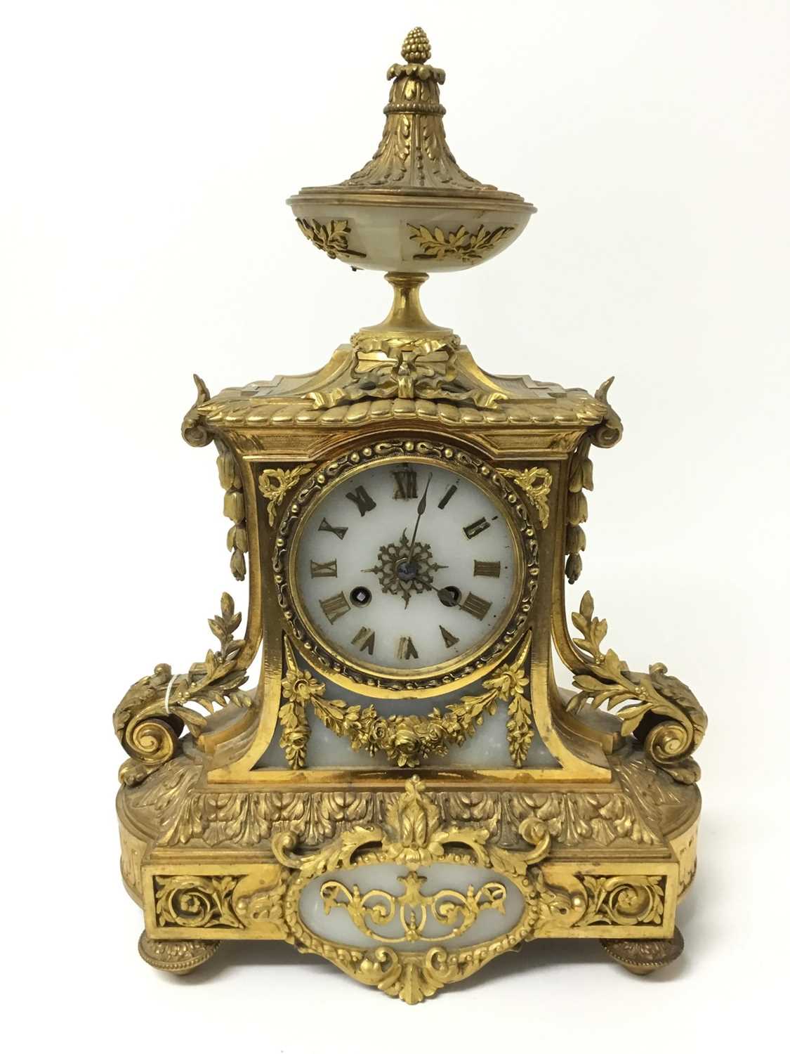Good quality 19th century French Ormolu and White alabaster mantel clock